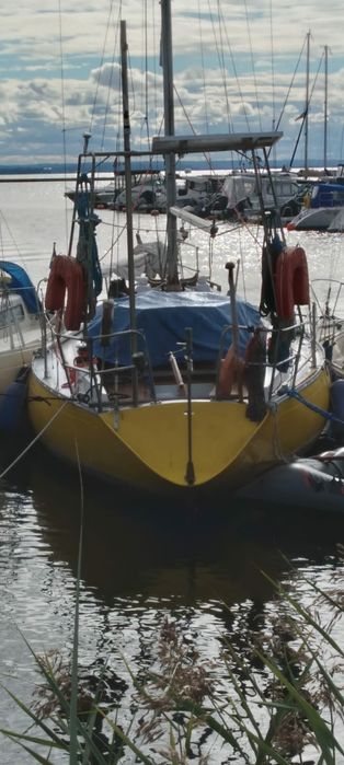 Żagle do jachtu środlądzie morskie
