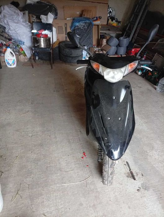 Продам скутер Suzuki Adres v50