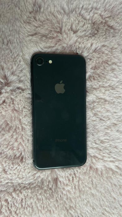 Iphone 8  64gb touch id