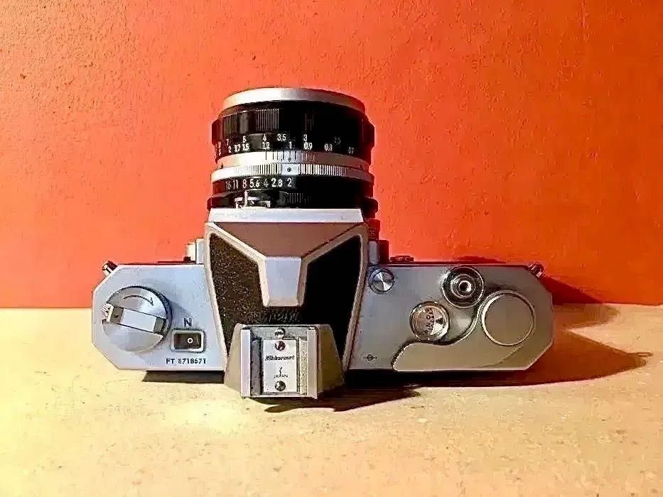 NIKKORMAT FT / NIKON - câmera fotográfica icónica da década de 70