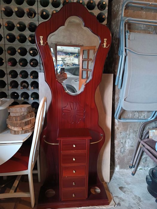 Bengaleiro com espelho