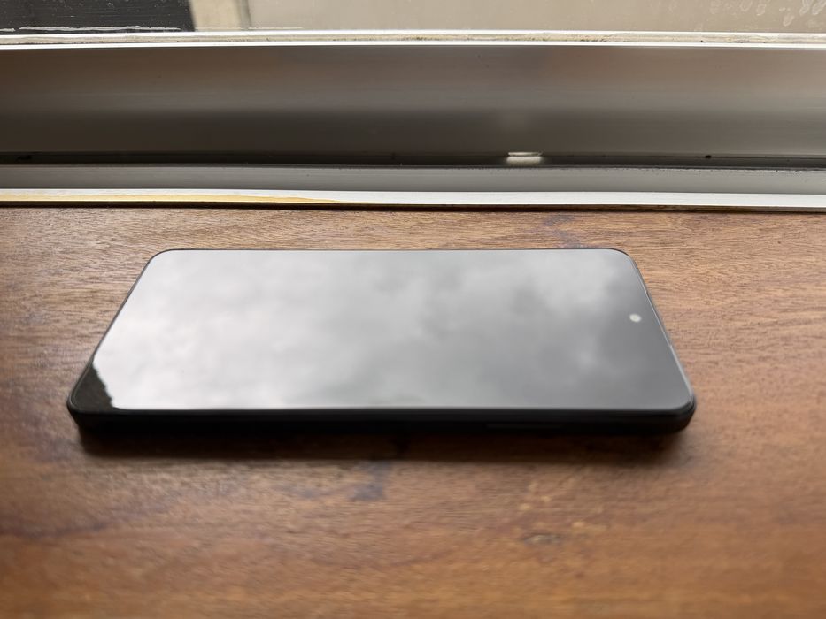 Oppo A80 256Gb como novo