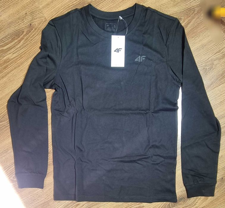Nowa  Koszulka męska 4F Longsleeve czarna, małe logo rozmiar L