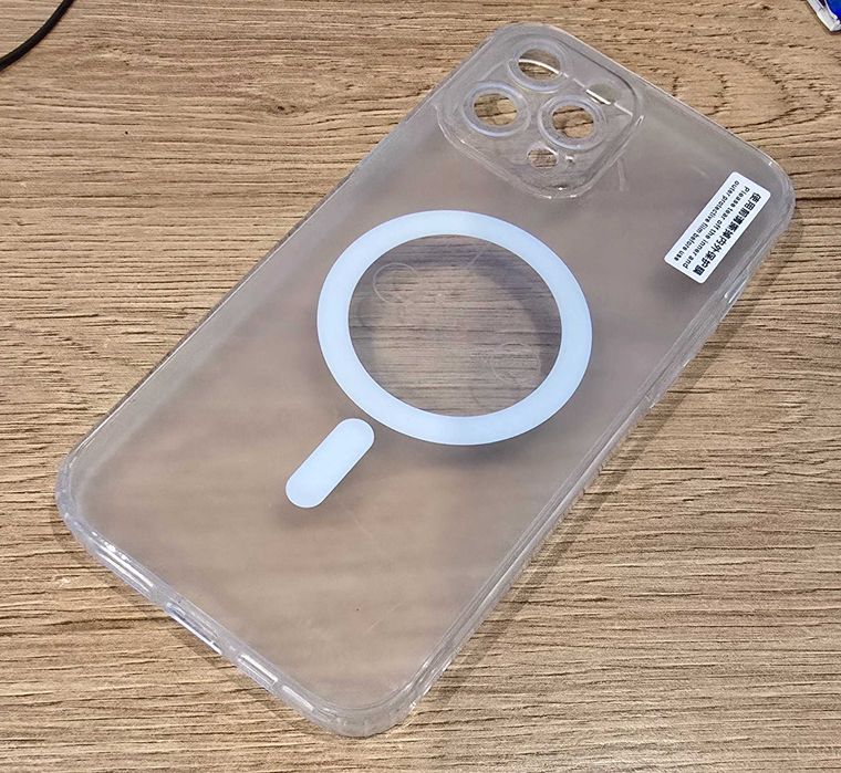 Etui pół matowe do iphone 12 pro max nowe