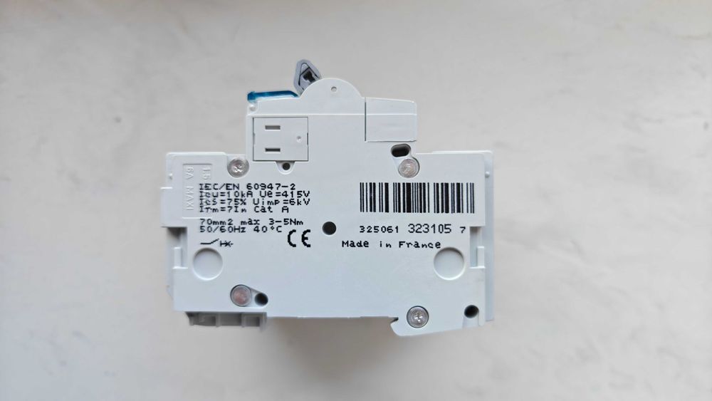 Wyłącznik nadprądowy 10kA 3P C 125A Hager HMF399