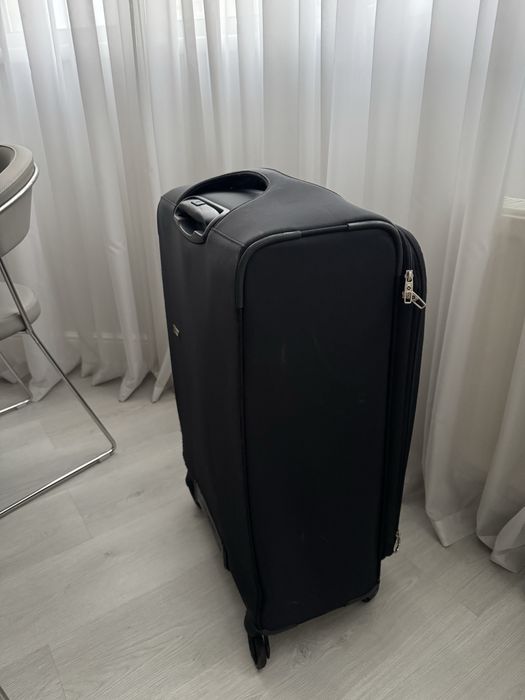 Samsonite чемодан, розмір М