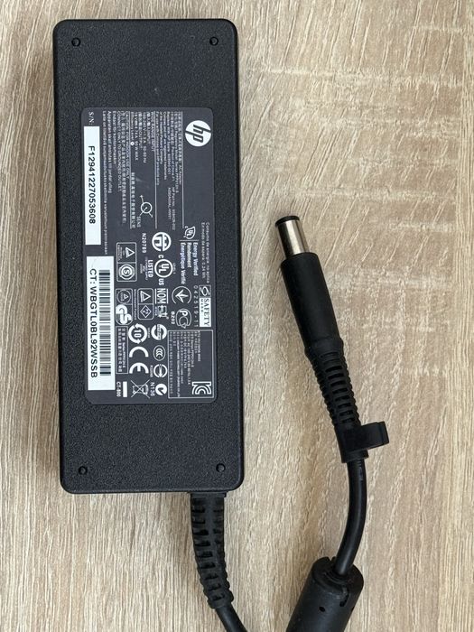 Блок питания ноутбука HP 65-90W