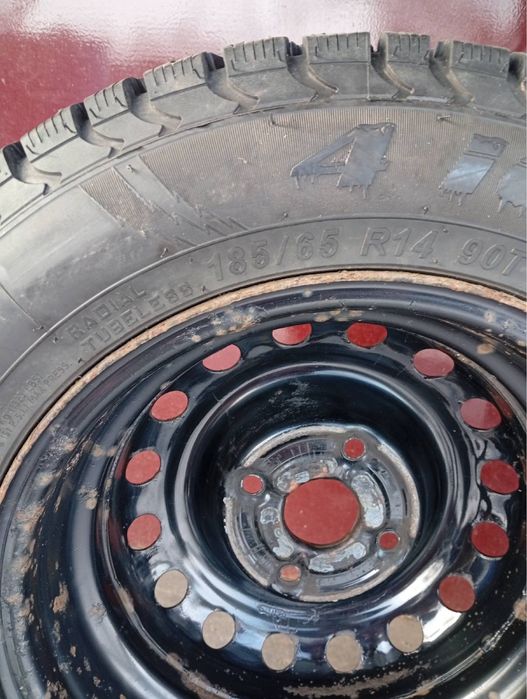 Зимові шини з шипами Marangoni 185/65 R14