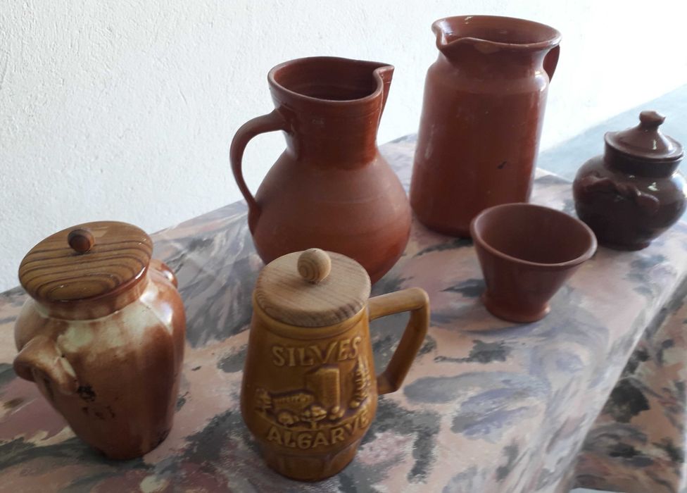 Conjunto de Jarros em barro