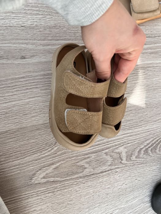 Дитяче взуття 24-26 розмір