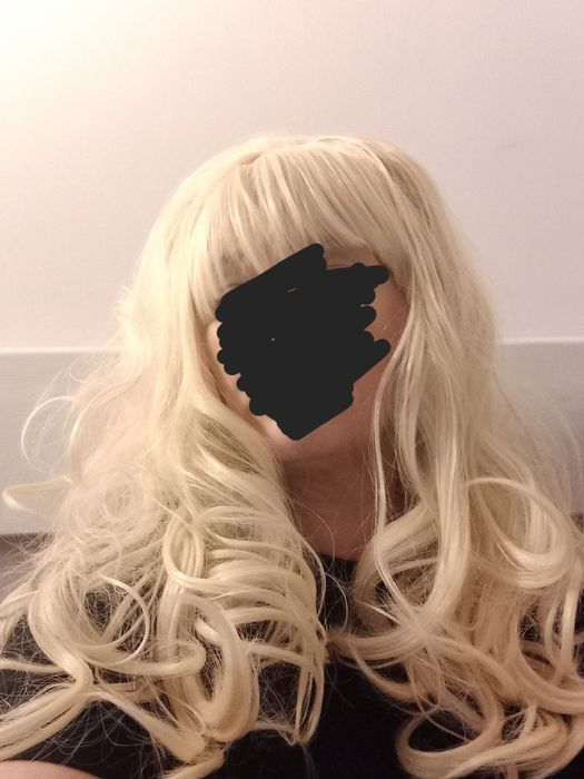 Peruka syntetyczna blond włosy z grzywką
