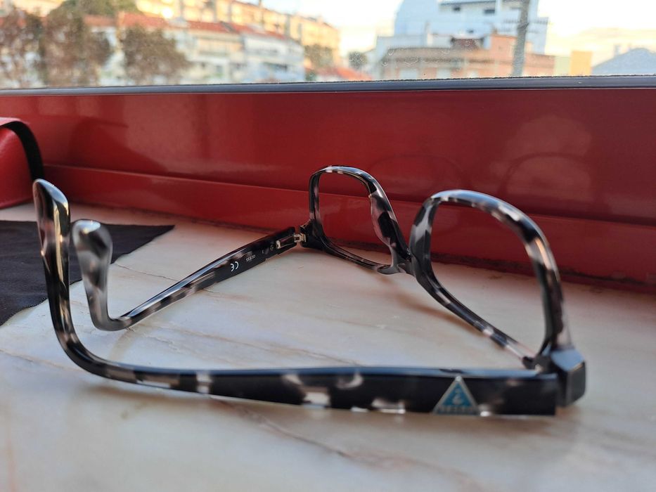 Aros GUESS Novos