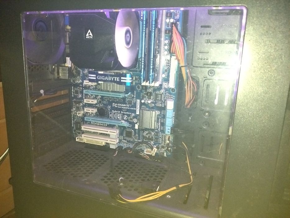 Torre i5  16 RAM 320 g