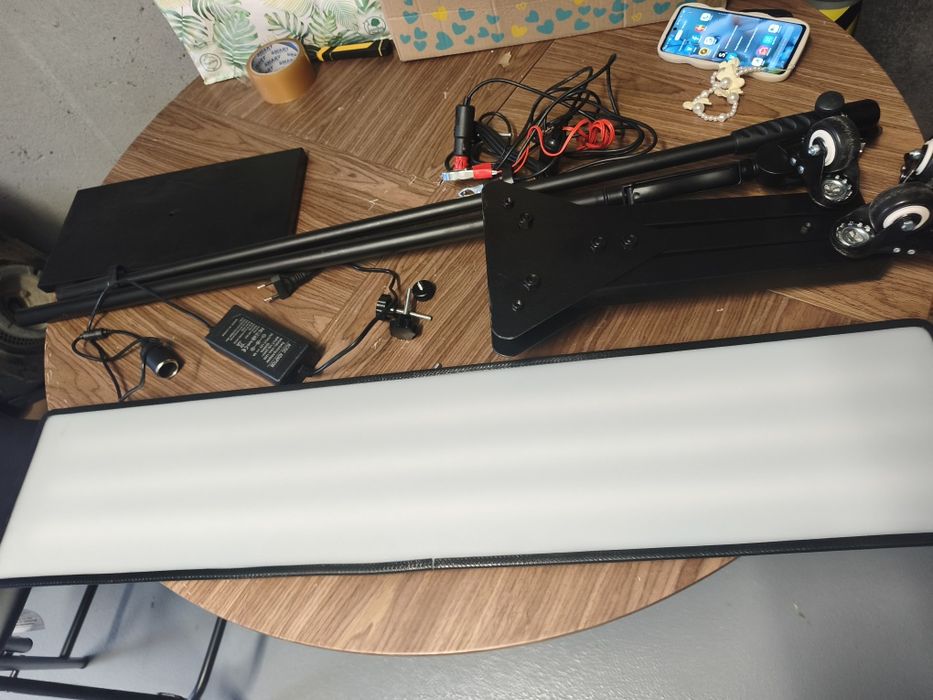 Nowa lampa pdr do wgnieceń ze statywem