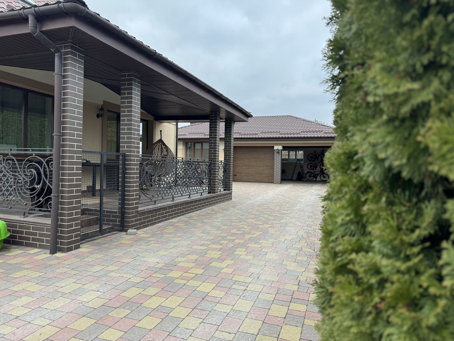 Продам будинок На Щасливому!