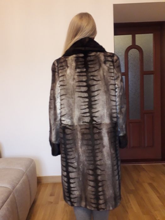 Шуба-пальто з хутра норки