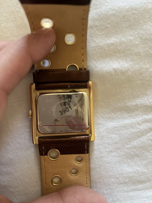 Relógio da Guess - pele genuína