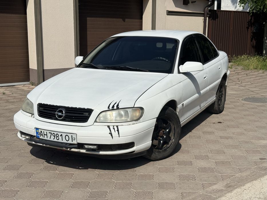 Opel Omega B. 2.5 бензин. 2002 год. Автомат. По тп