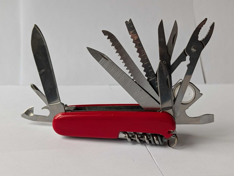 Gruby scyzoryk w bardzo dobrym stanie