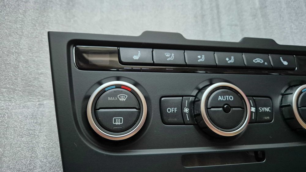 Panel klimatyzacji VW Golf VI 6 + ramka osłona 3AA.907.044.AG