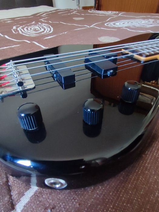 Baixo Yamaha RBX 270 J