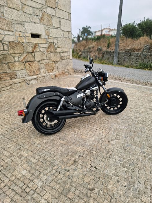 Keeway superlight 125  apenas 8000km