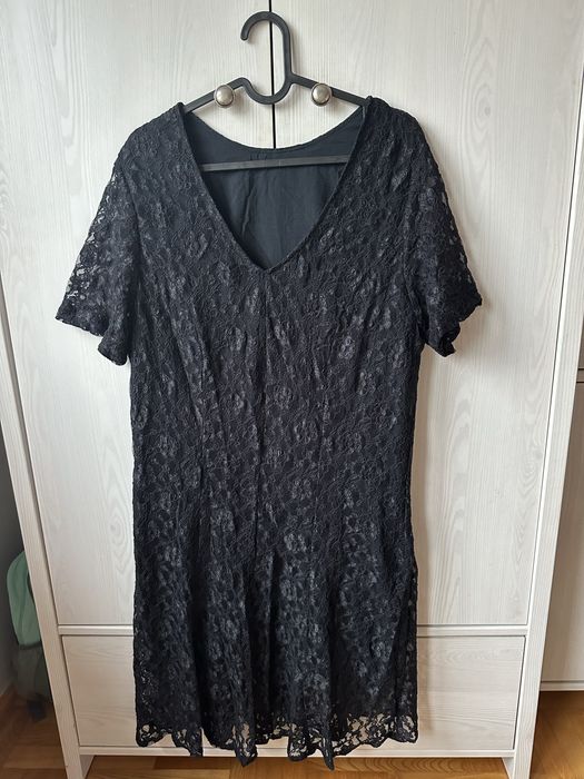 Czarna koronkowa sukienka 40 L