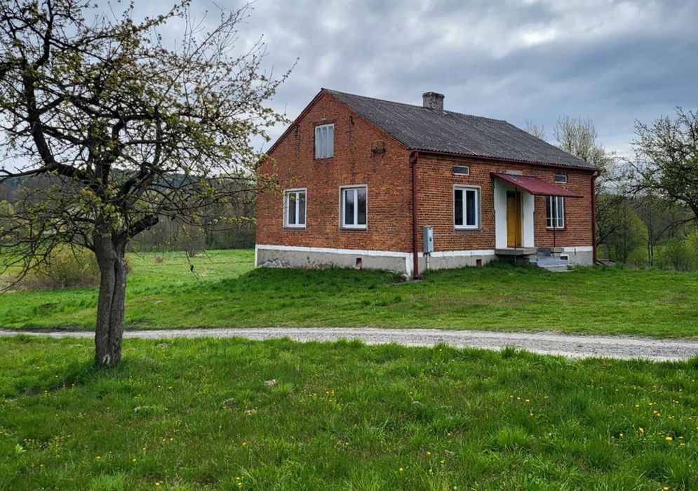 Widokowe siedlisko na Roztoczu Zachodnim | dom, zabudowania, studnia – pohled 4