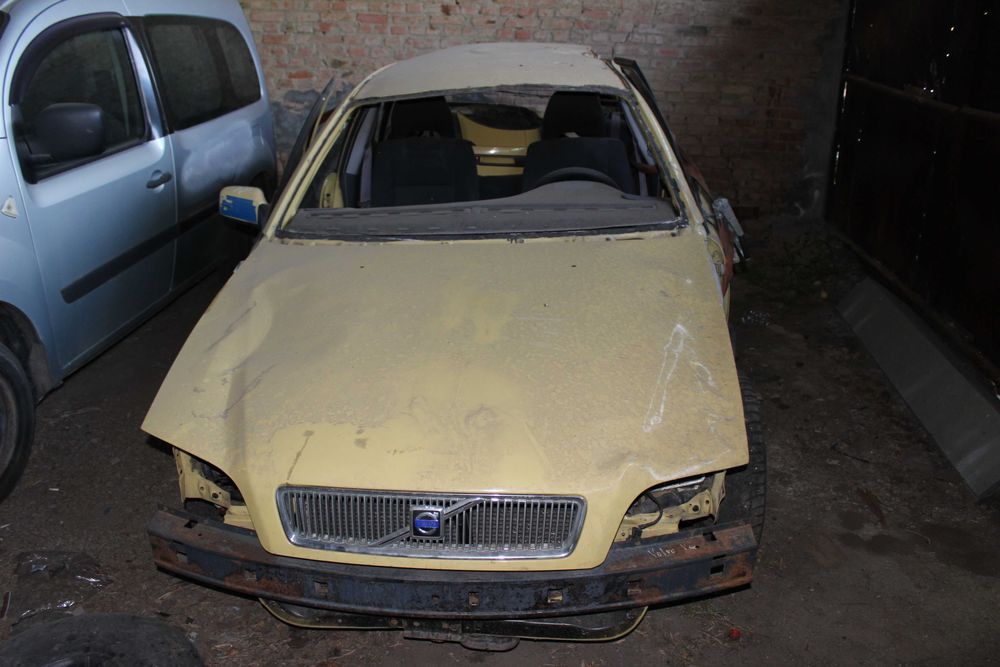 Volvo V40 2001 / Вольво В40 1.8 - запчасти, разборка