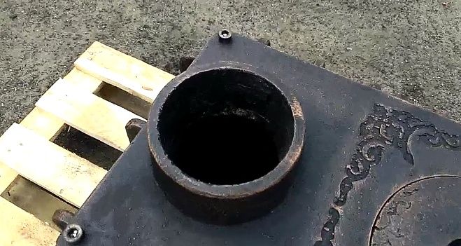 Буржуйка чугунная с варочной поверхностью