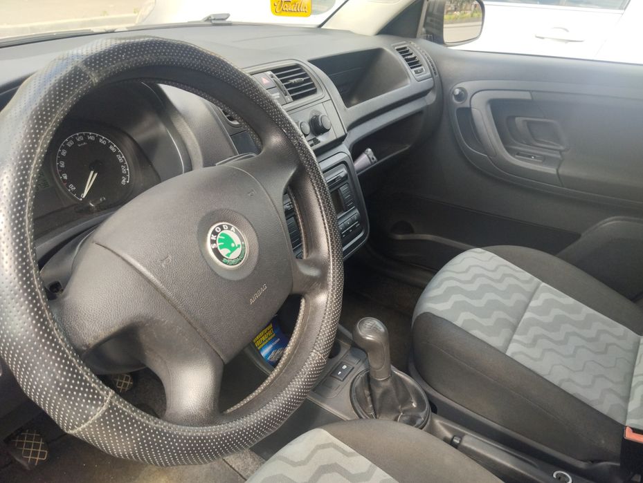 Продам Skoda fabia 2009