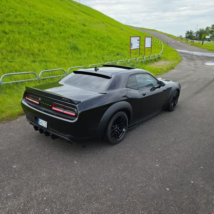 Dodge Challenger Hellcat SRT 6.2 V8