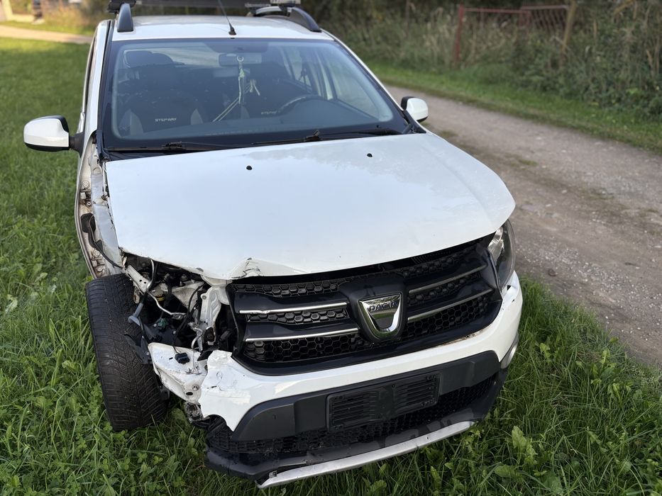 Uszkodzone dacia sandero stepway