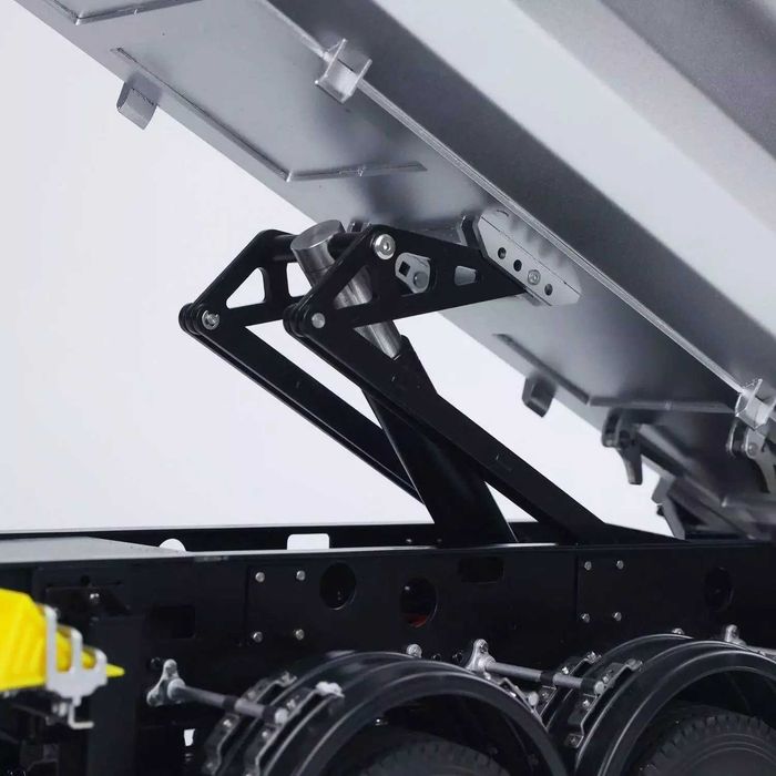 Kabolite K5801 – Mercedes Arocs 4x4 com semirreboque basculante elétrico, escala 1:14
