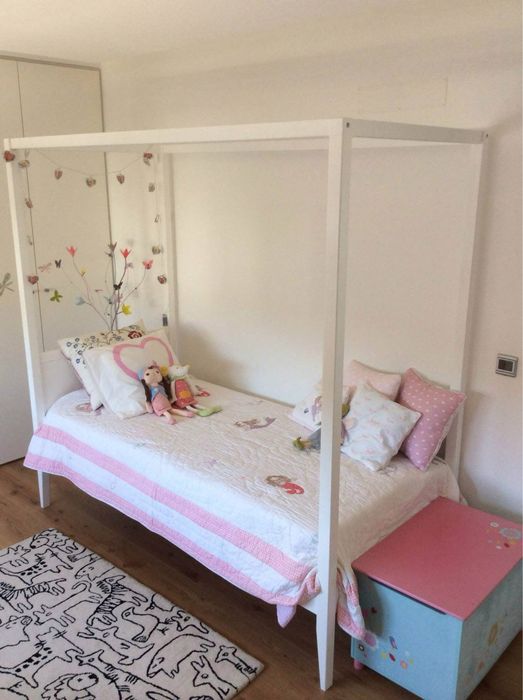 Cama dossel com gavetao