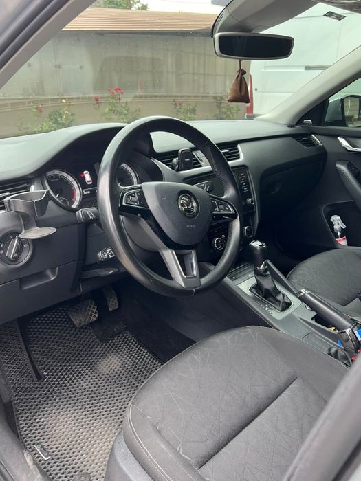 Продам авто skoda octavia 2018