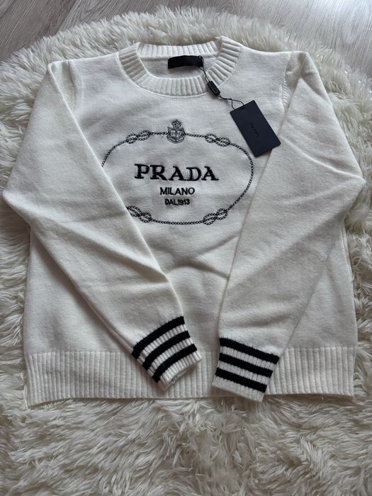 Жіночий светр прада білий,чорний,сірий, женский свитер прада черный