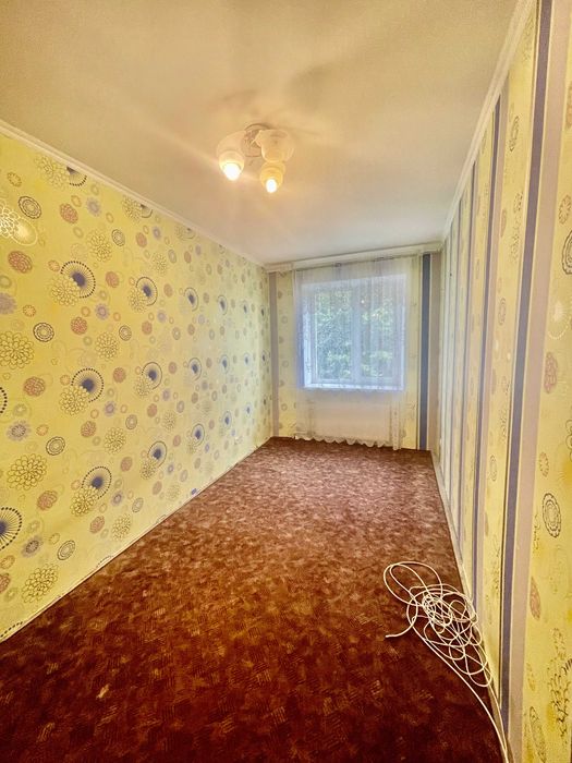 Світло завжди! 2-х кімн. 45 кв.м 3/5 Центр міста. Без меблів !