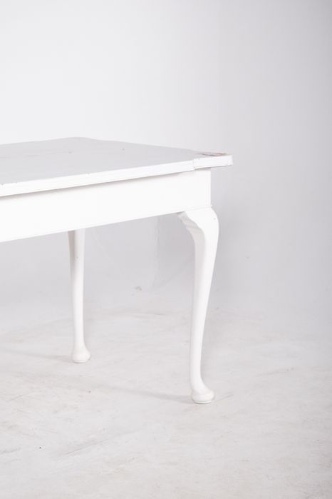 Mesa de Jantar em Pinho Lacada de Branco