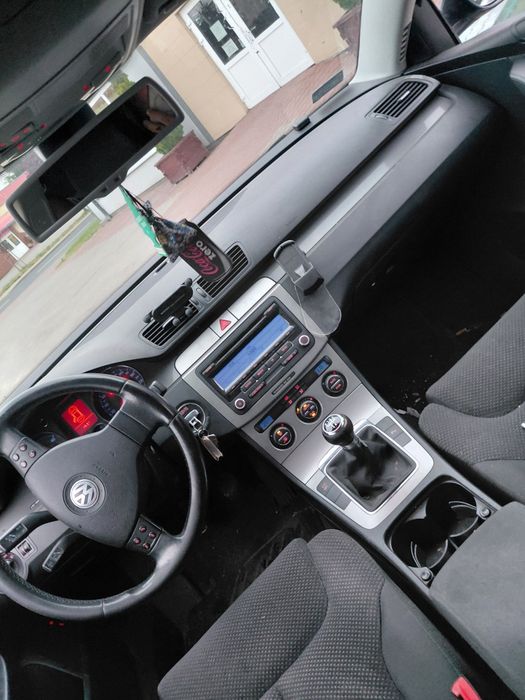 VW Passat 1.9 2007 rok
