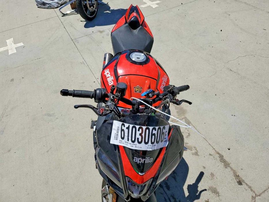 2019 aprilia tuono v4