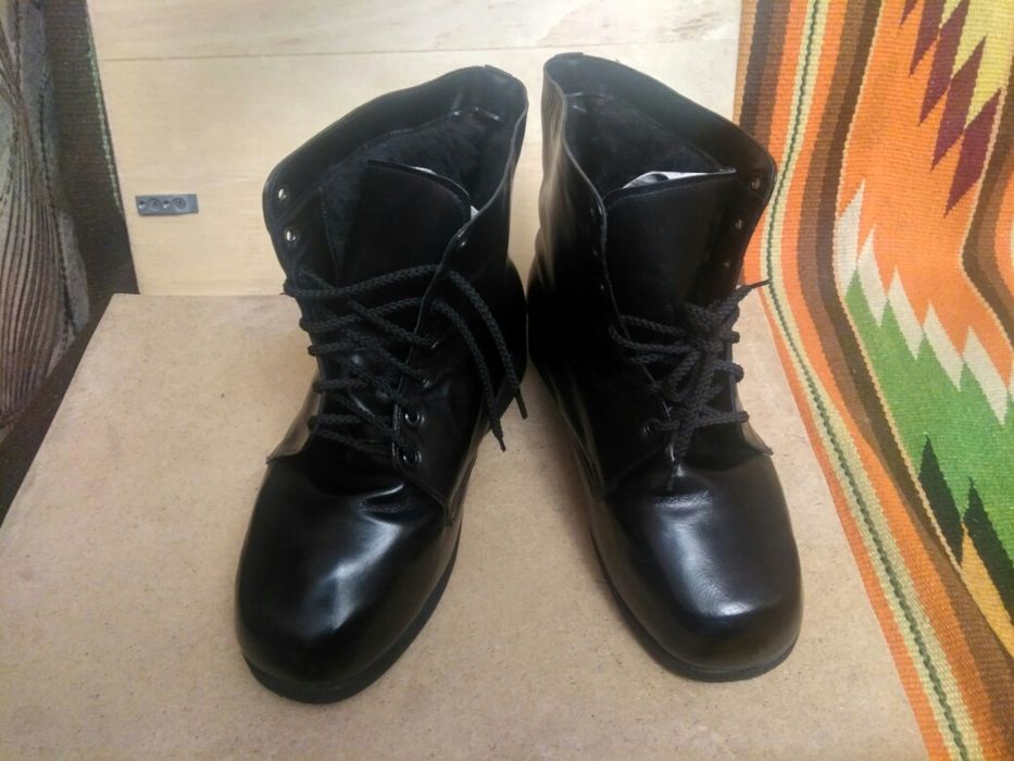 Ботинки черные кожаные утепленные размер 38-39 на полную ногу