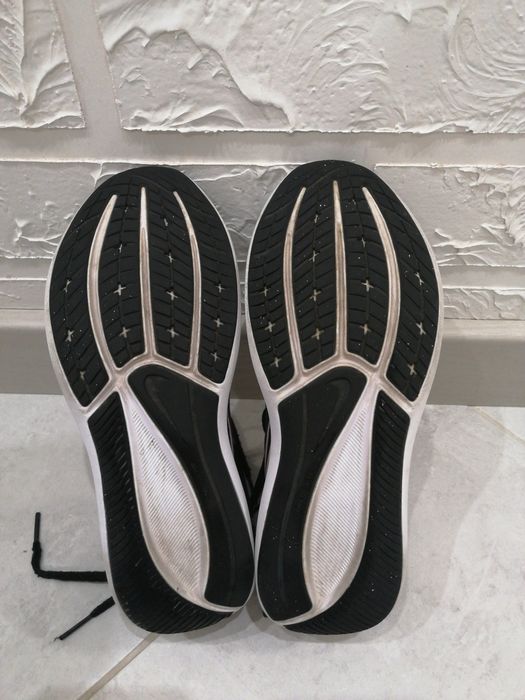 Кросівки Nike, розмір 35,5