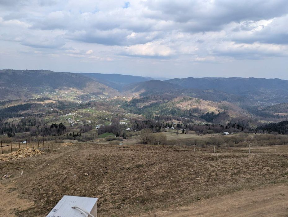 Ділянка з краєвидами на 360 градусів.
