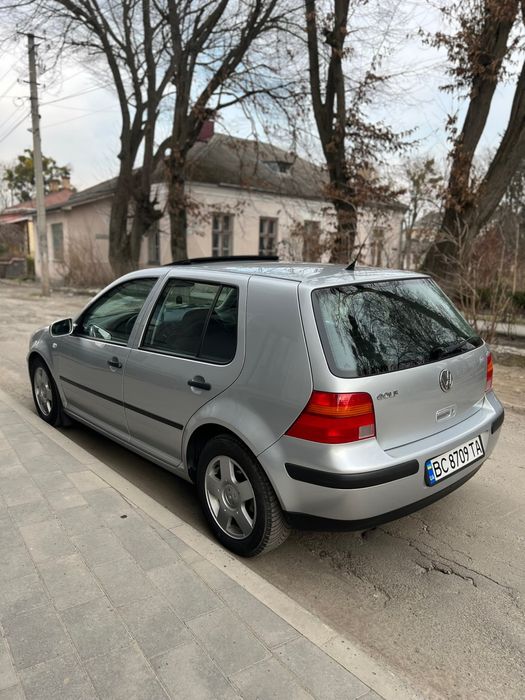 Volkswagen Golf 4
