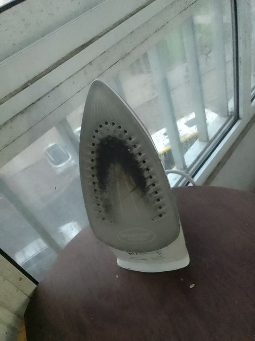 Conjunto de Ferros de engomar a funcionar