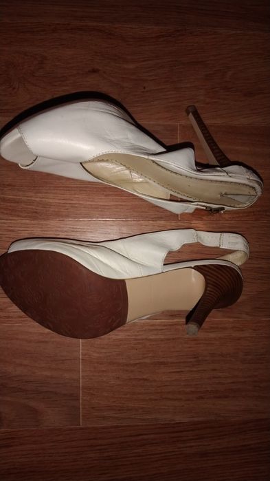 Продам взуття жіноче