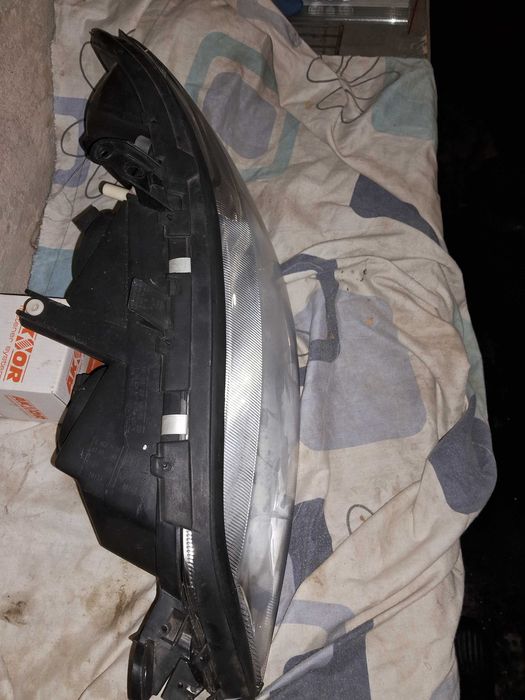 Автомобільні фари світло