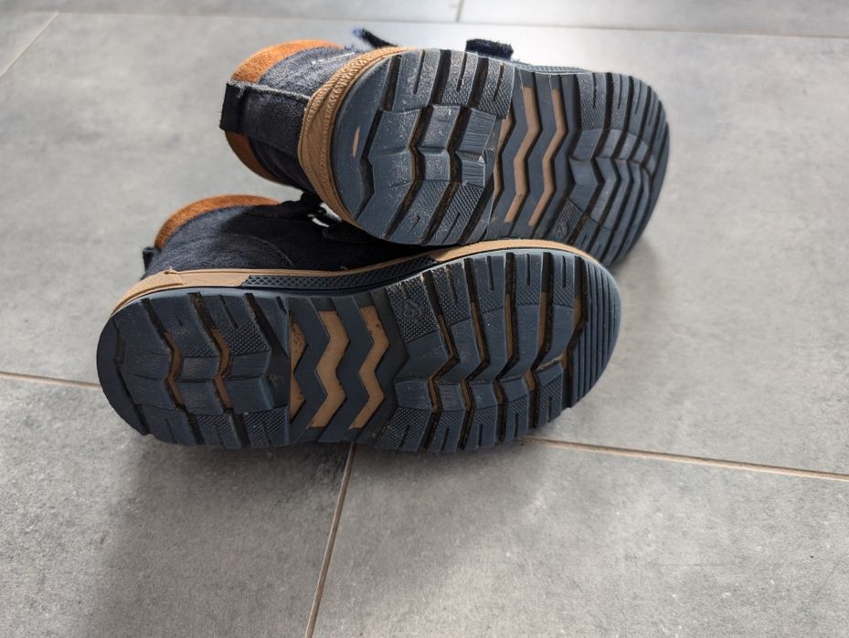 Buty zimowe dziecięce Bartek r. 26 używane