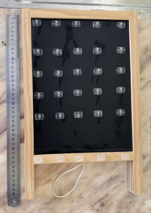 Expositor de mesa dobrável para ímanes, porta-chaves ou lembranças